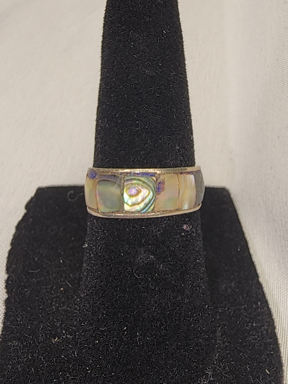 Vintage band Sterling Silver With Inlay Abalone SZ 4.5